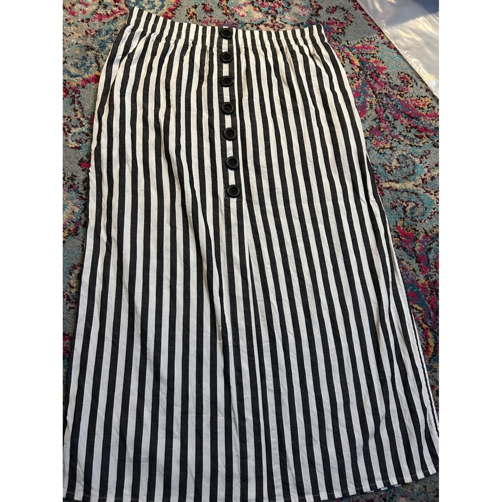 Cupcakes and Cashmere Midi Skirt Black White Striped Button Front Pockets 10
